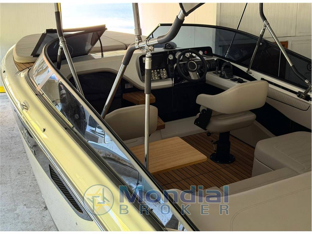 Cranchi 26