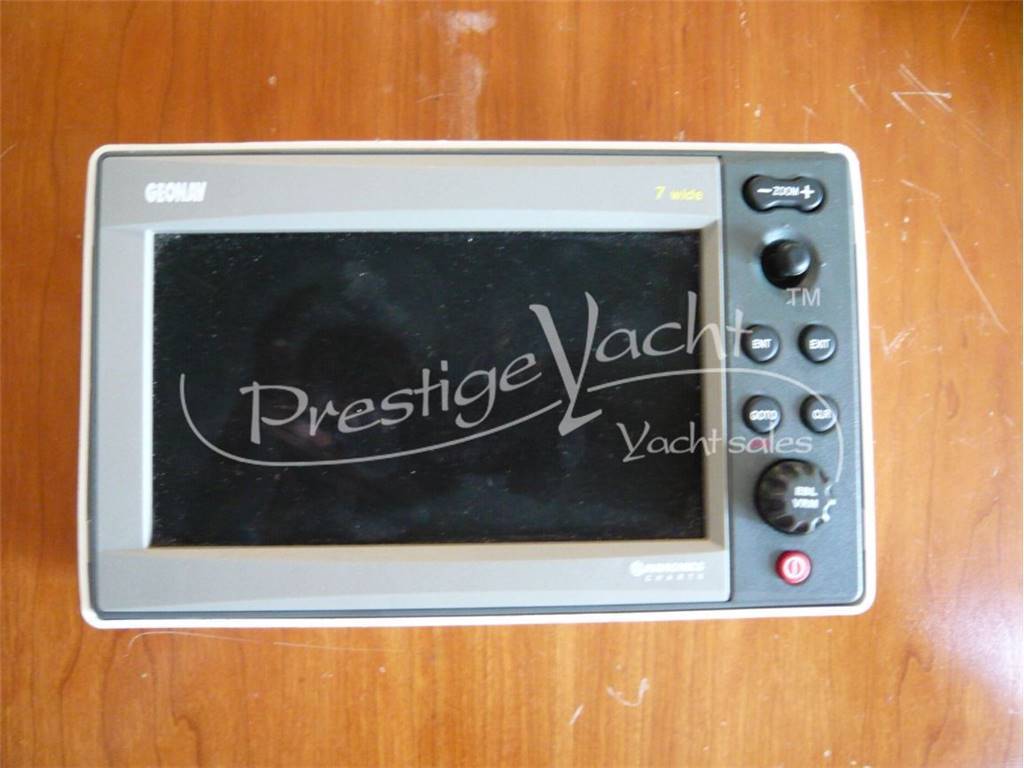 Tornado 38 Flush Deck