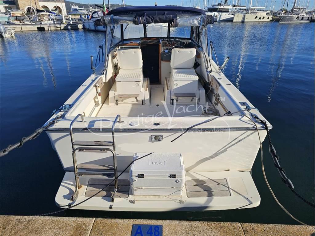 Tiara 2700 Open