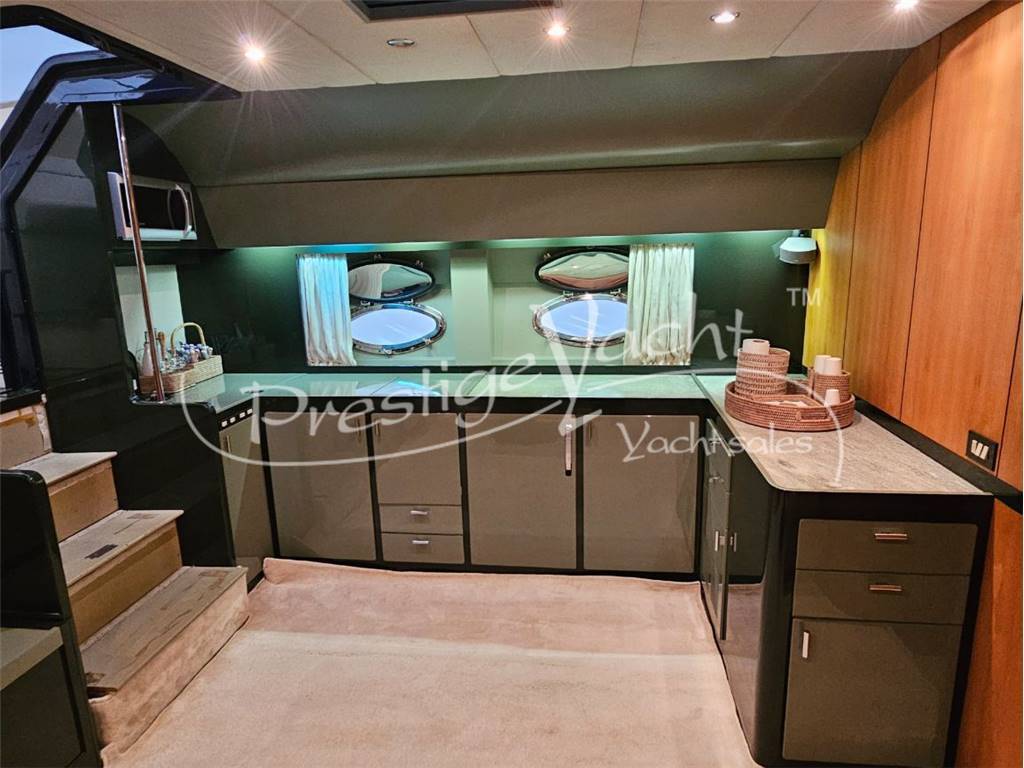 Riva Bahamas 58