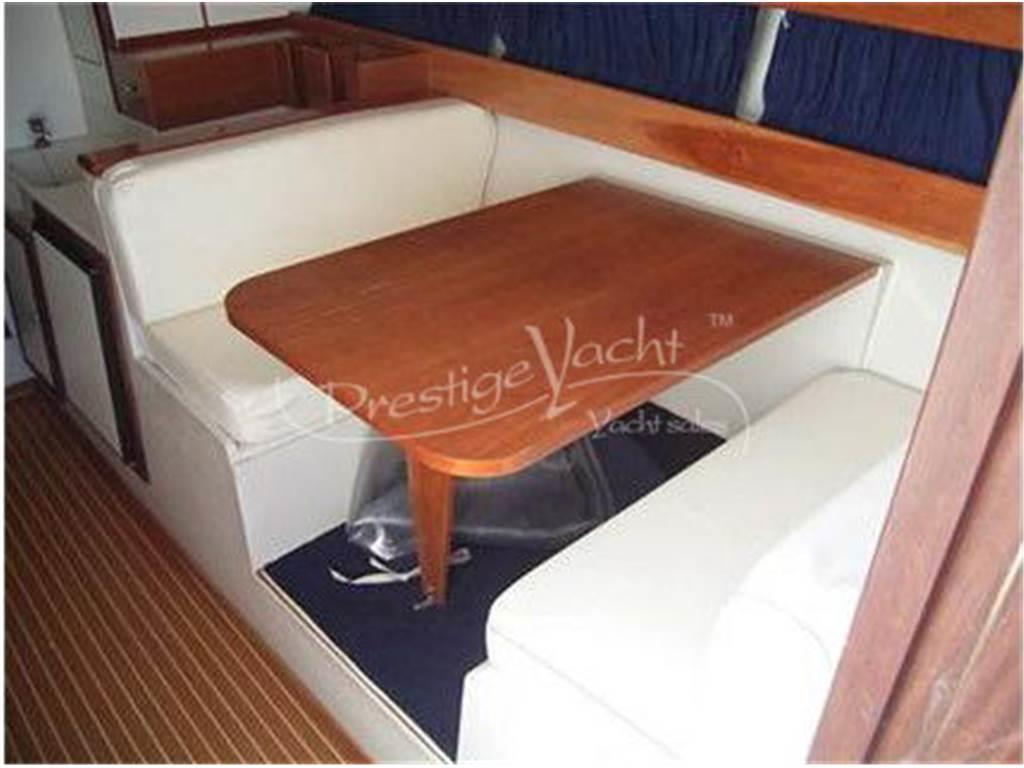 Tornado 38 Flush Deck