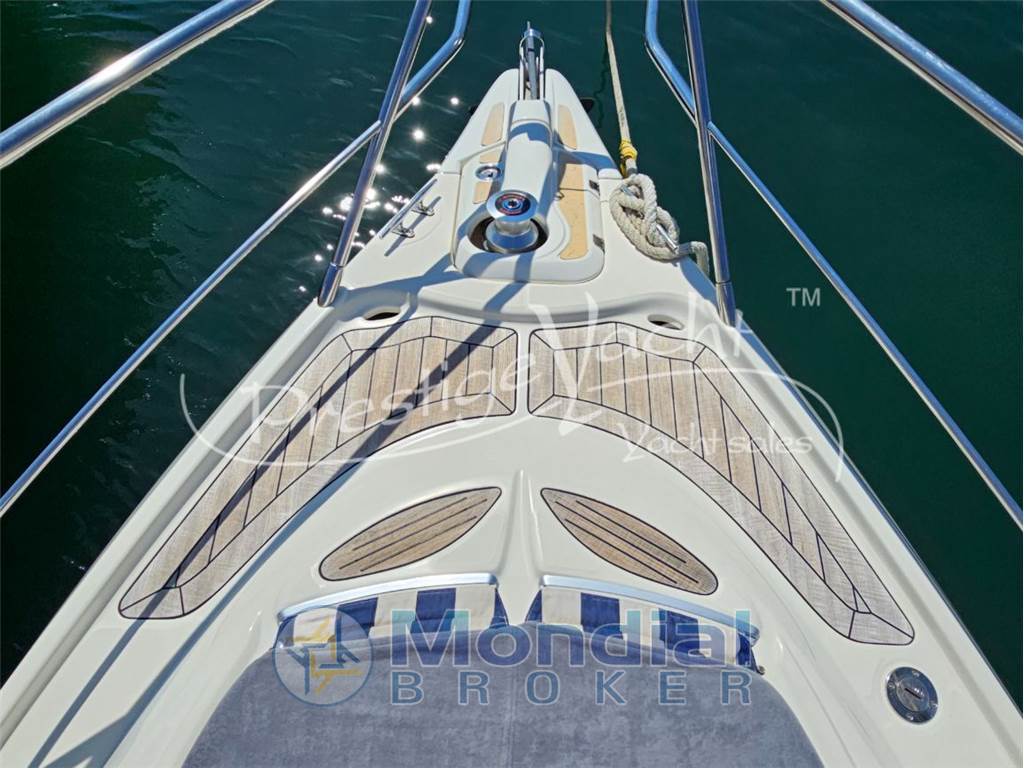 Cranchi Endurance 33