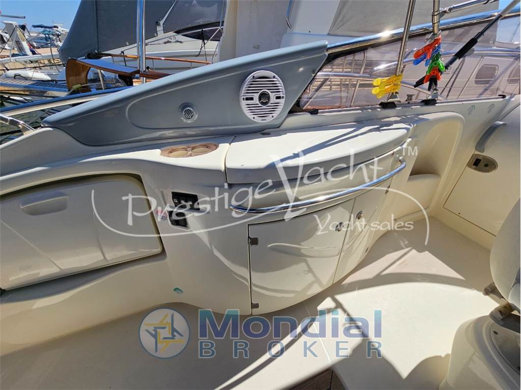 Cranchi Endurance 33