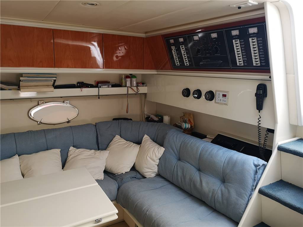 Pershing 40