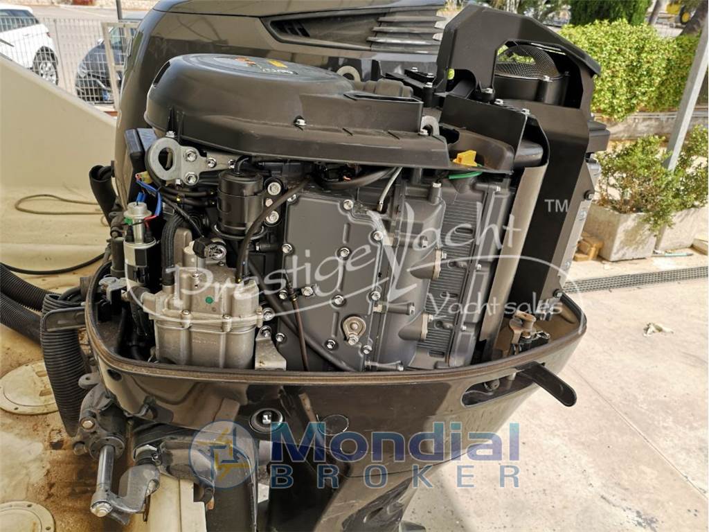 Pursuit 3480 CC
