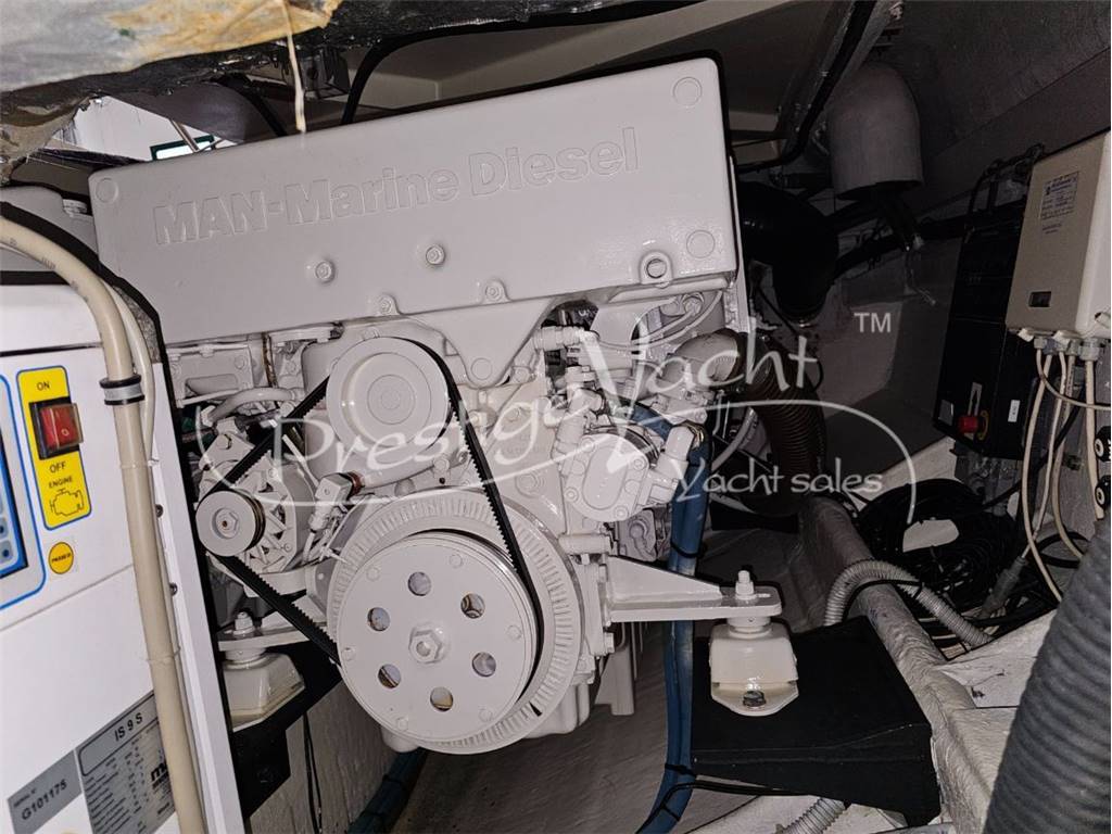 Magnum Marine 44