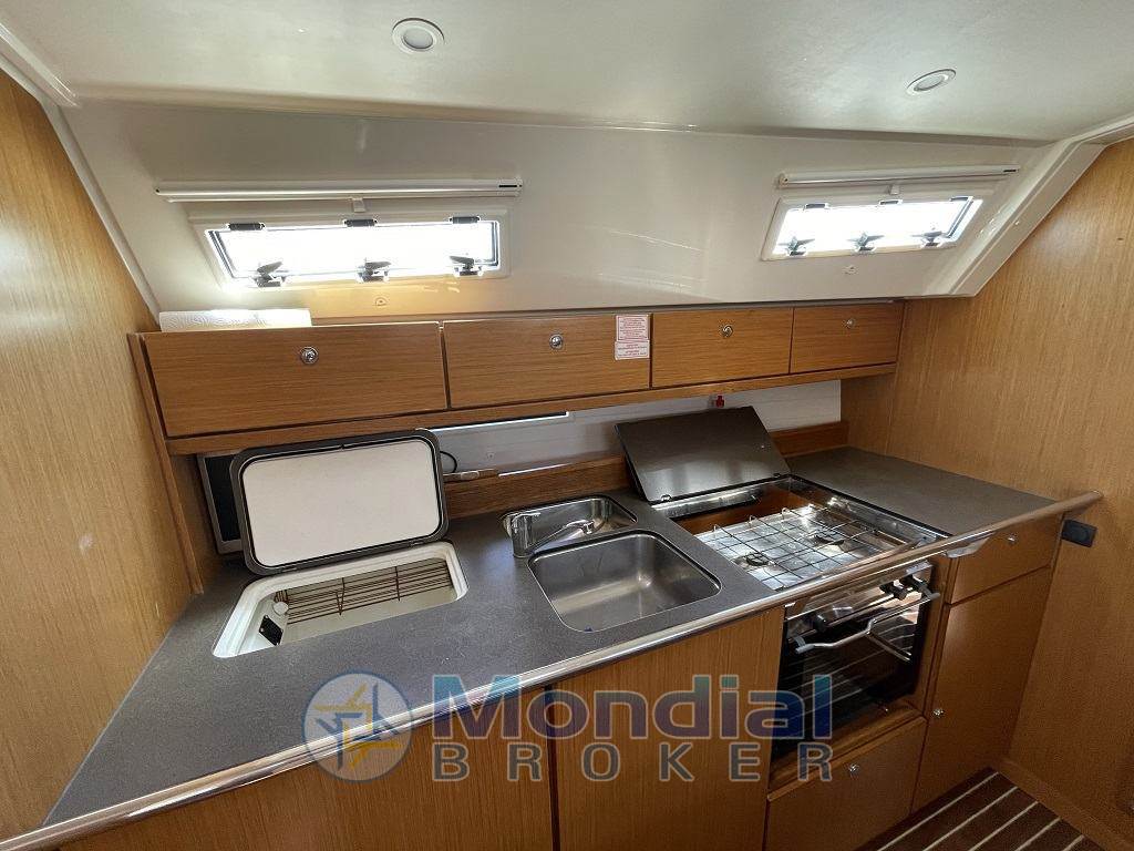 BAVARIA CRUISER 40