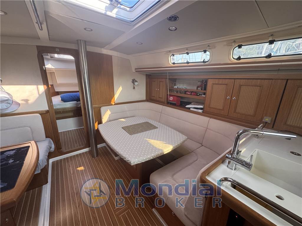 Moody 41 AC