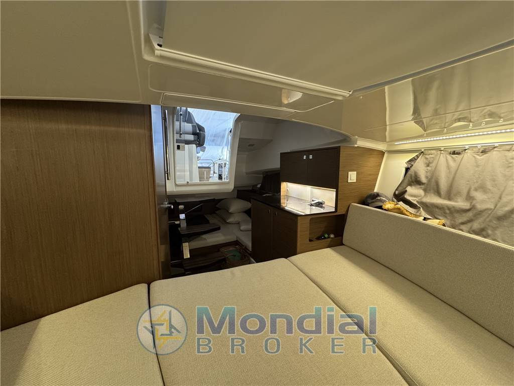 JEANNEAU CAP CAMARAT 9.0