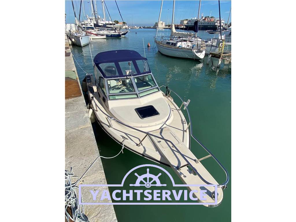 Tiara 2200 Pursuit