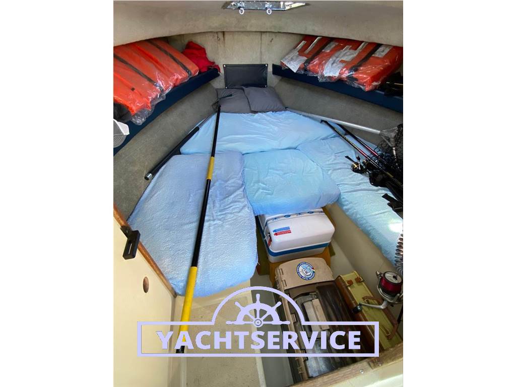 Tiara 2200 Pursuit