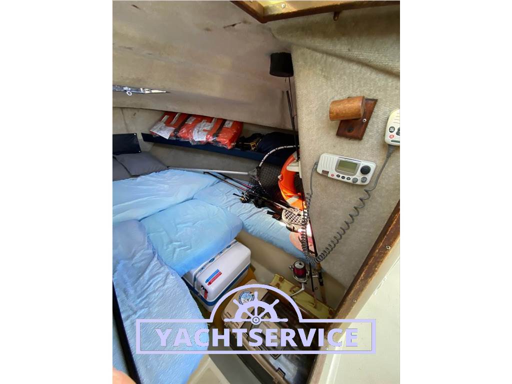 Tiara 2200 Pursuit