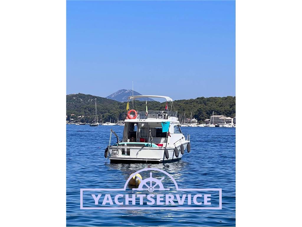 Ferretti 34 Fisherman