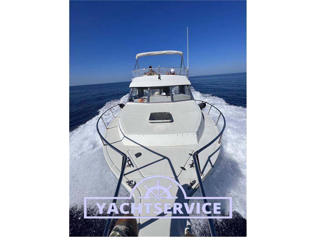 Ferretti 34 Fisherman