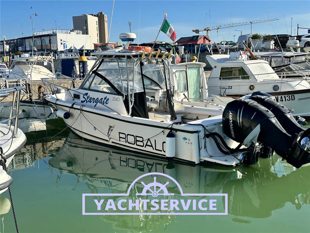 Robalo 2540