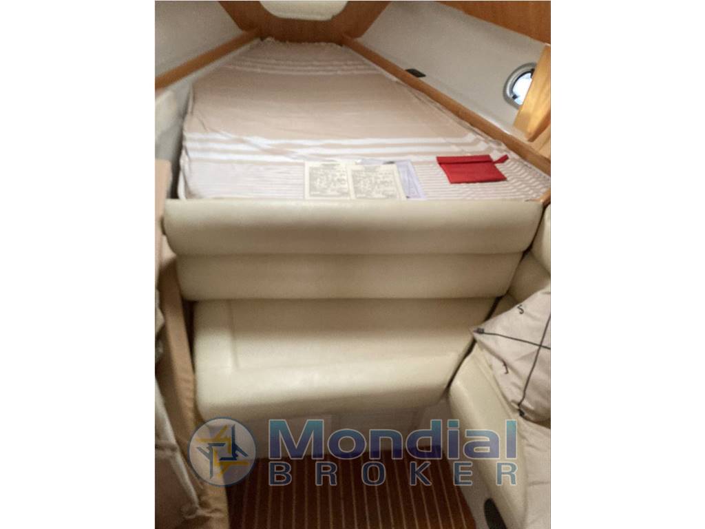 Cantieri dell’ est IPERBOLE 32