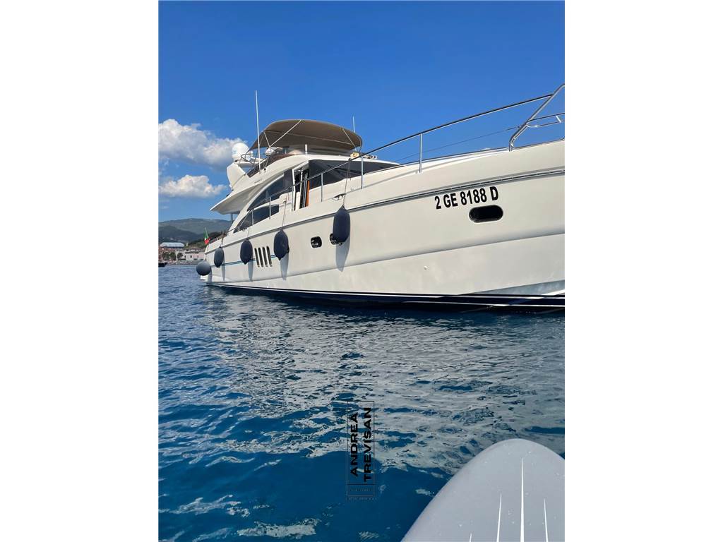 PRINCESS 67 FLY MOTORYACHT