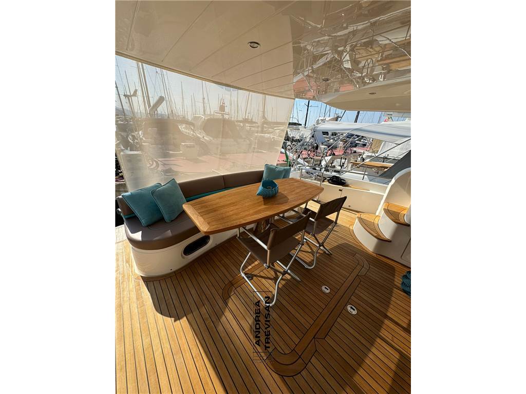 PRINCESS 67 FLY MOTORYACHT