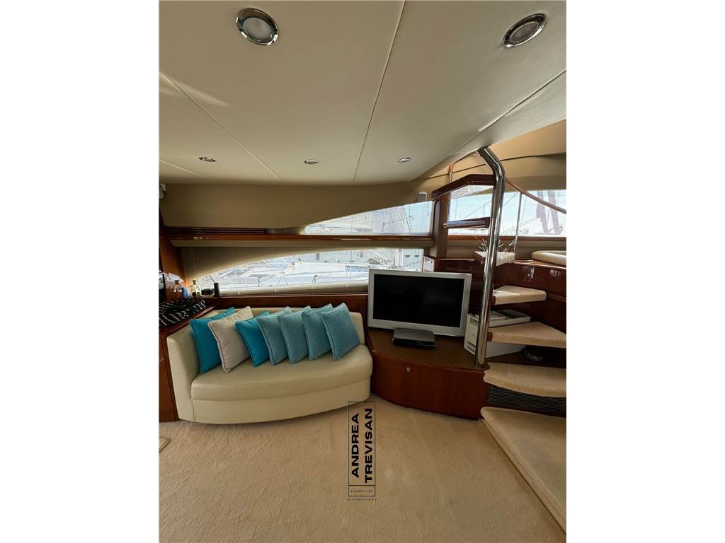 PRINCESS 67 FLY MOTORYACHT