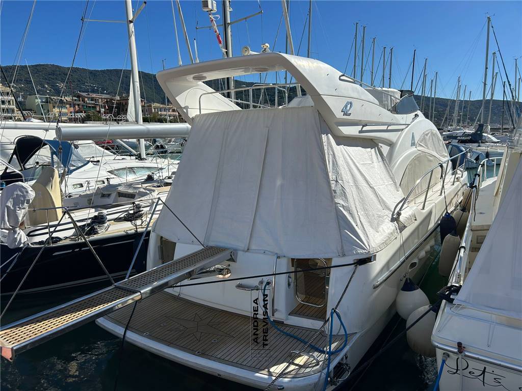 AZIMUT 42 FLY TRE CABINE 2005