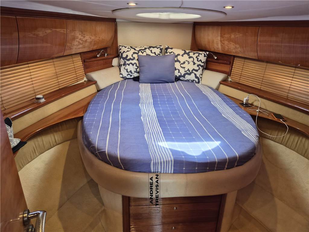 Azimut Atlantis 42