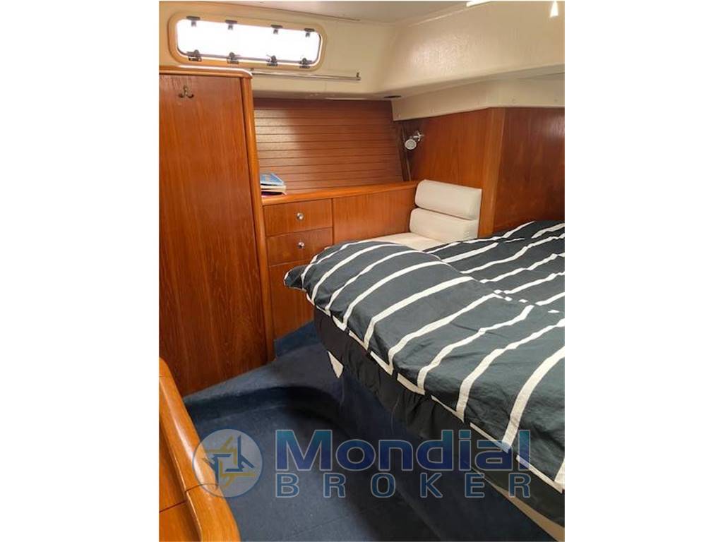 Marine Projects Moody 38 CC