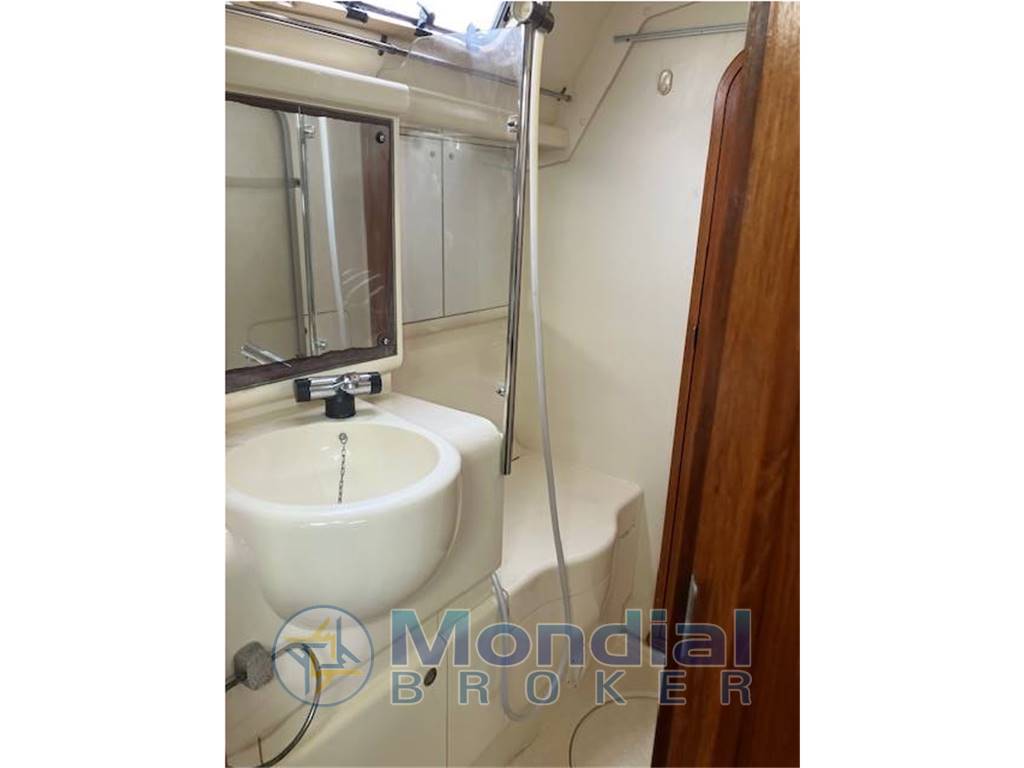 Marine Projects Moody 38 CC