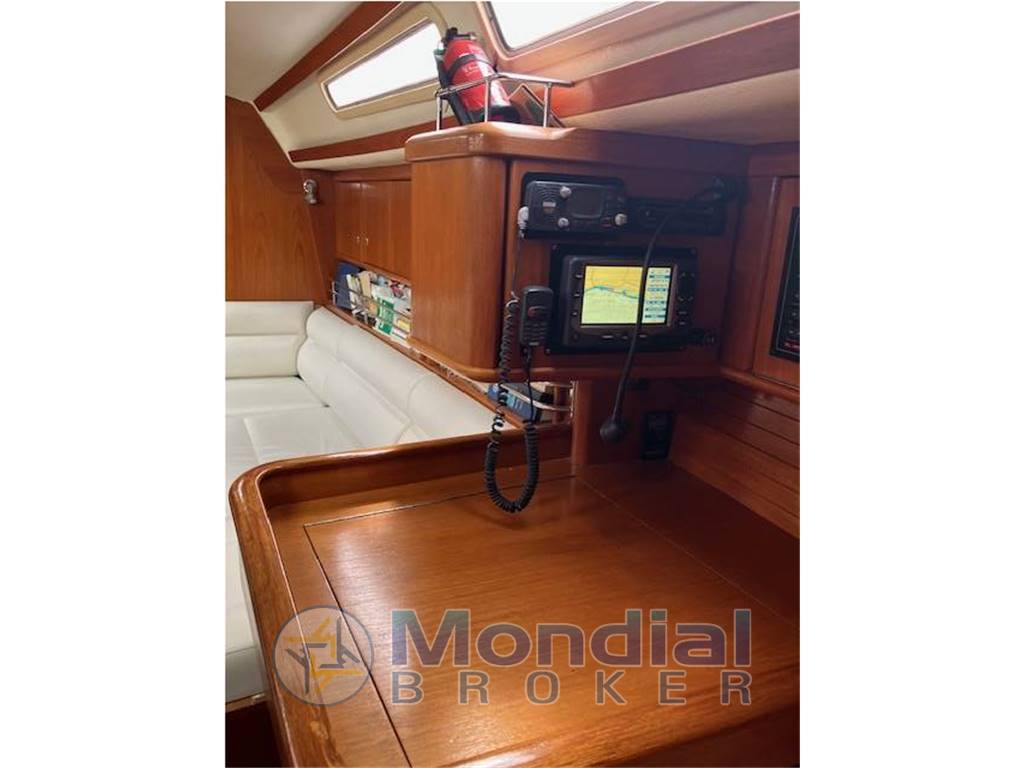 Marine Projects Moody 38 CC