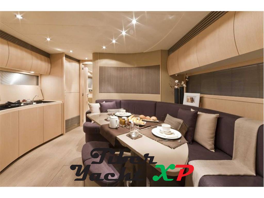 Pershing 50 - Linea d'Asse - BARCA IN RIMESSAGGIO DA NOI