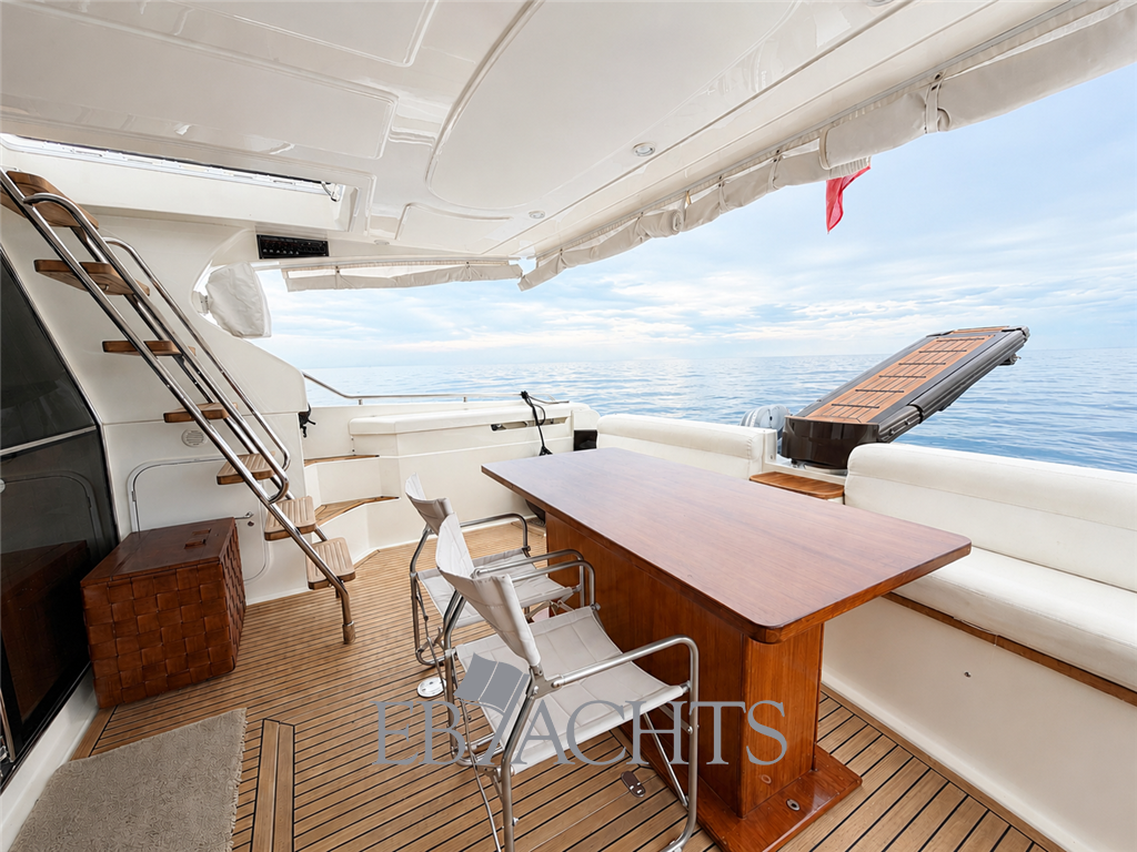 Ferretti Yachts 620