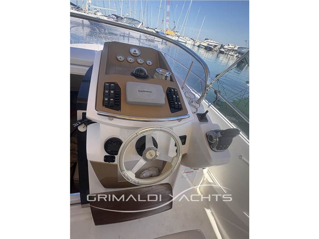 Sessa Marine Key Largo 27