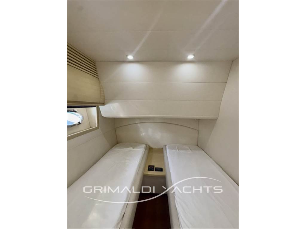 Pershing 54
