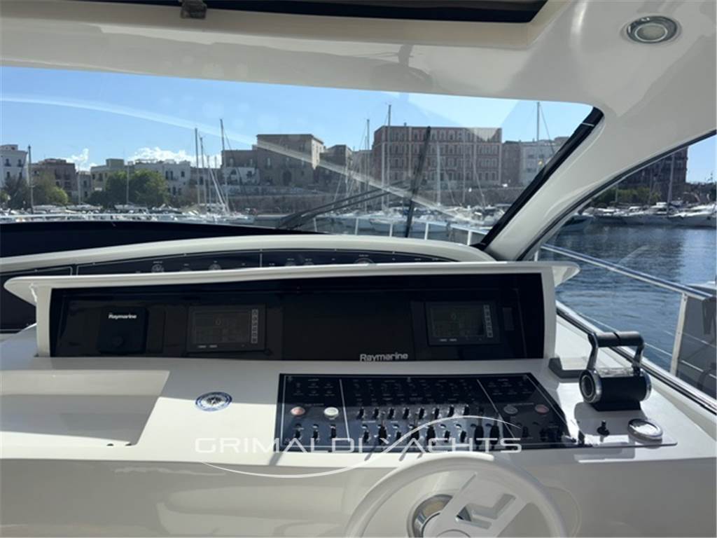 Pershing 54