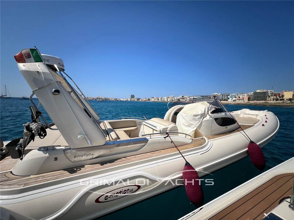 Mar.co Emotion 32
