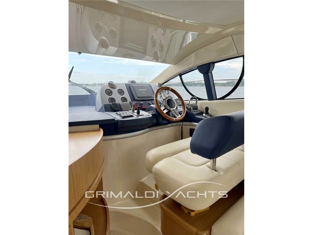 Azimut 43 Fly