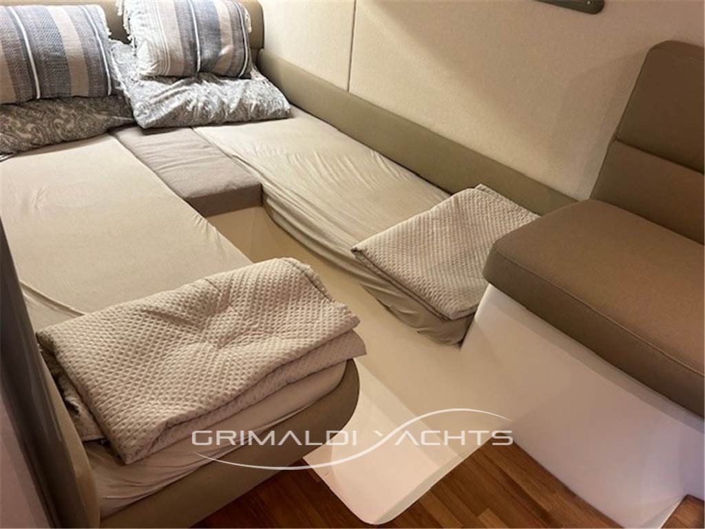 Cranchi Zaffiro 34