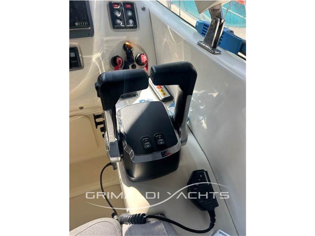 Cranchi Zaffiro 34