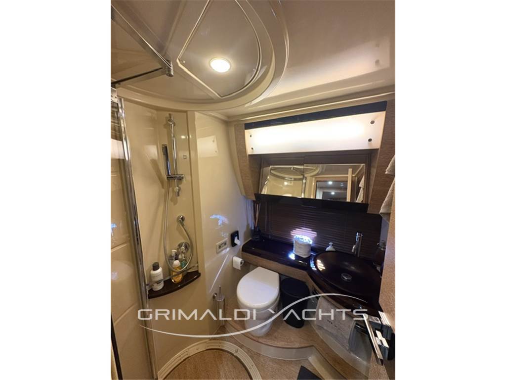 Azimut 58 Fly