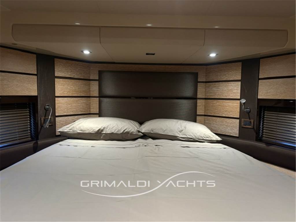 Azimut 58 Fly