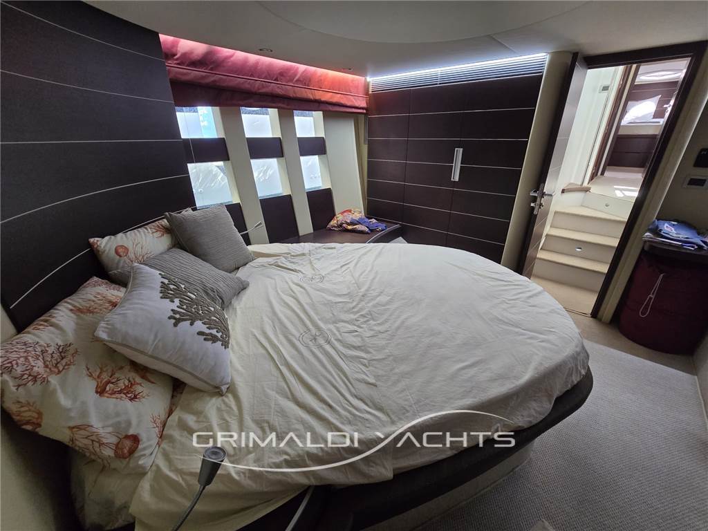 Azimut 68 S