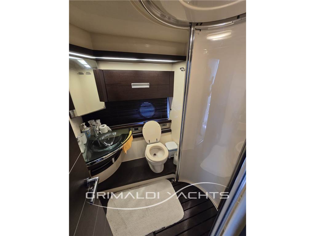 Azimut 68 S