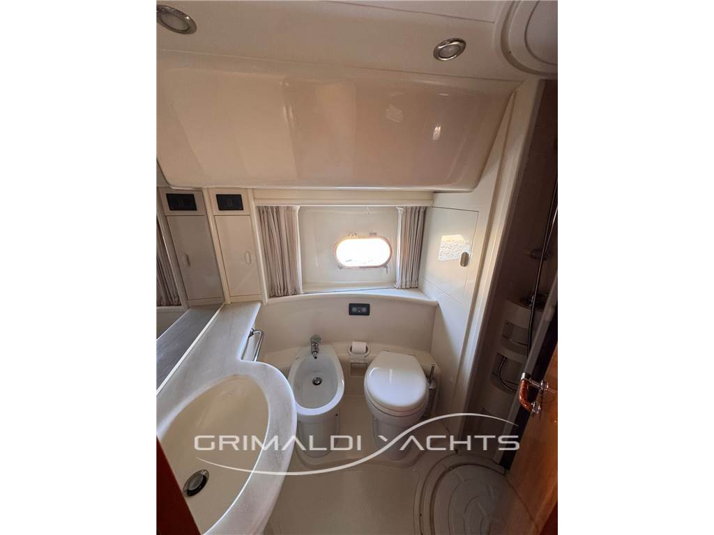 Ferretti 620