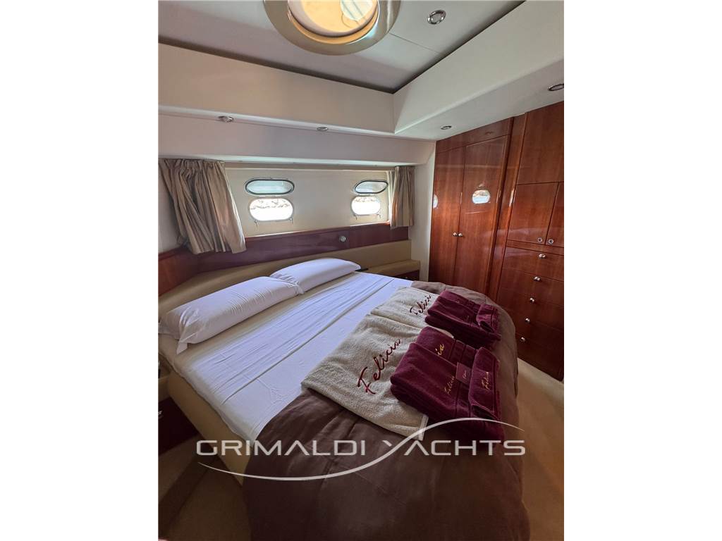 Ferretti 620