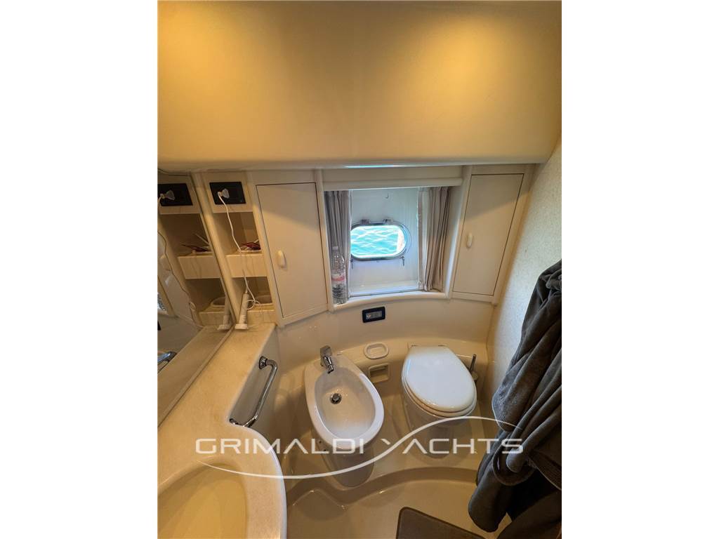 Ferretti 620