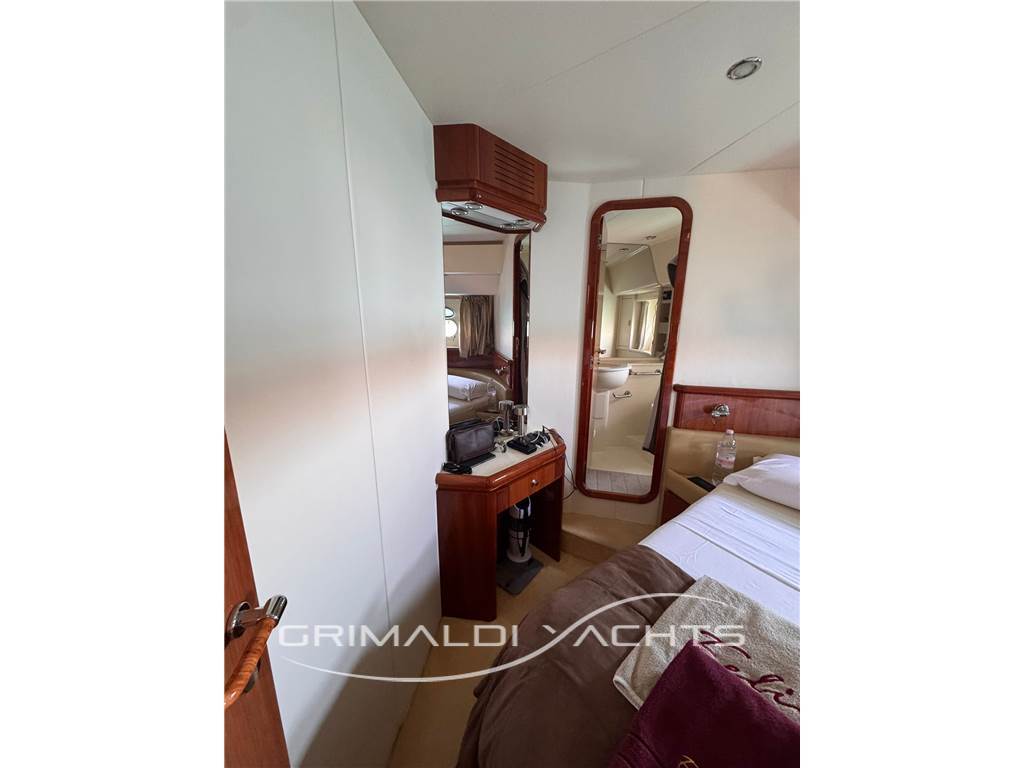 Ferretti 620