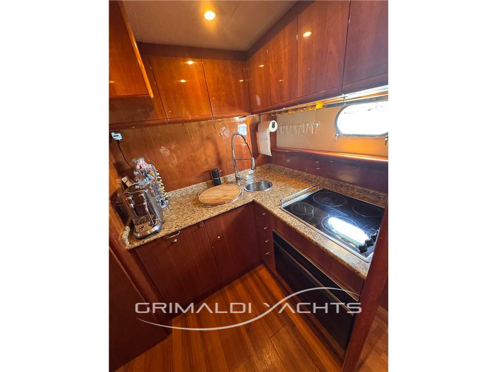 Ferretti 620