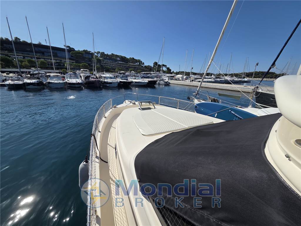 CANTIERI NAVALI DEL TIRRENO CAYMAN 38 WA HARD TOP