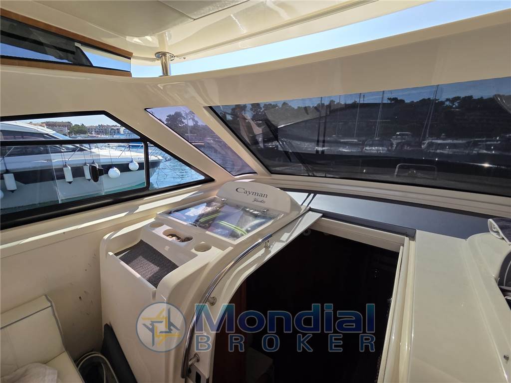CANTIERI NAVALI DEL TIRRENO CAYMAN 38 WA HARD TOP