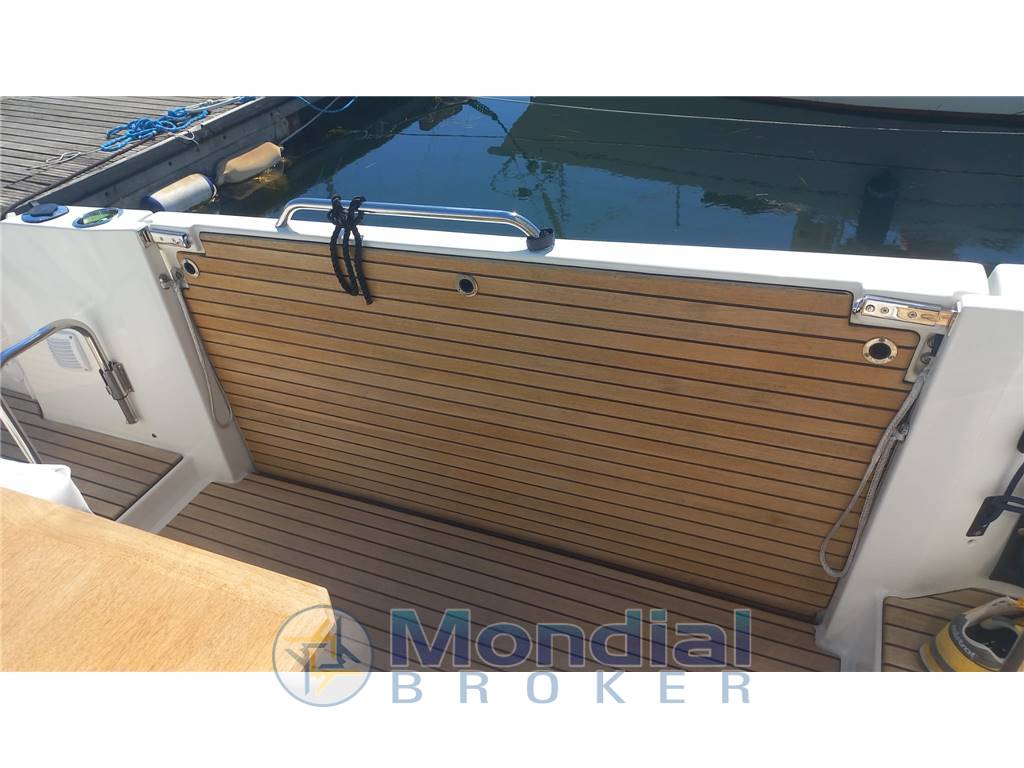 BENETEAU FLYER 9 sundeck SPACEdeck