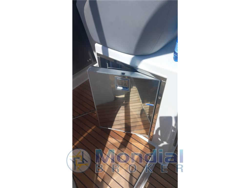BENETEAU FLYER 9 sundeck SPACEdeck